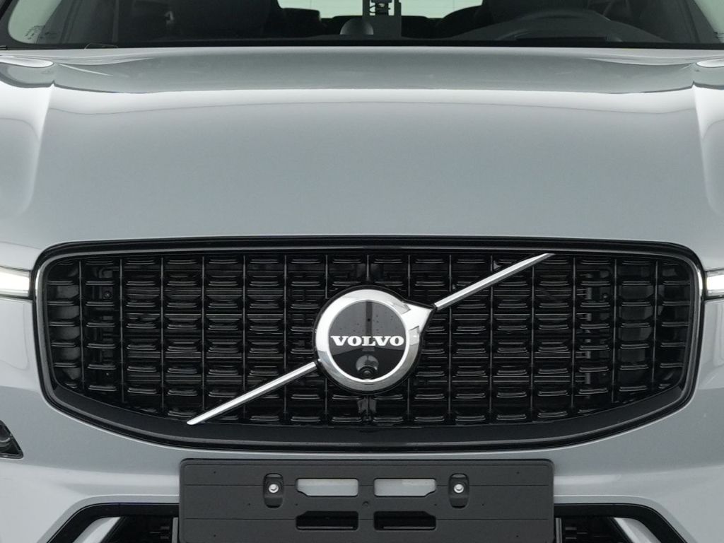 Volvo XC60 2025