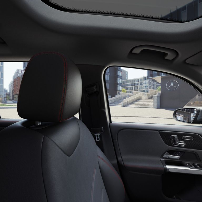 Mercedes-Benz EQB 2021