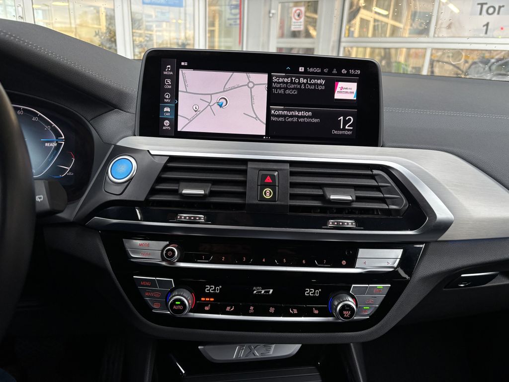 BMW iX3 2021