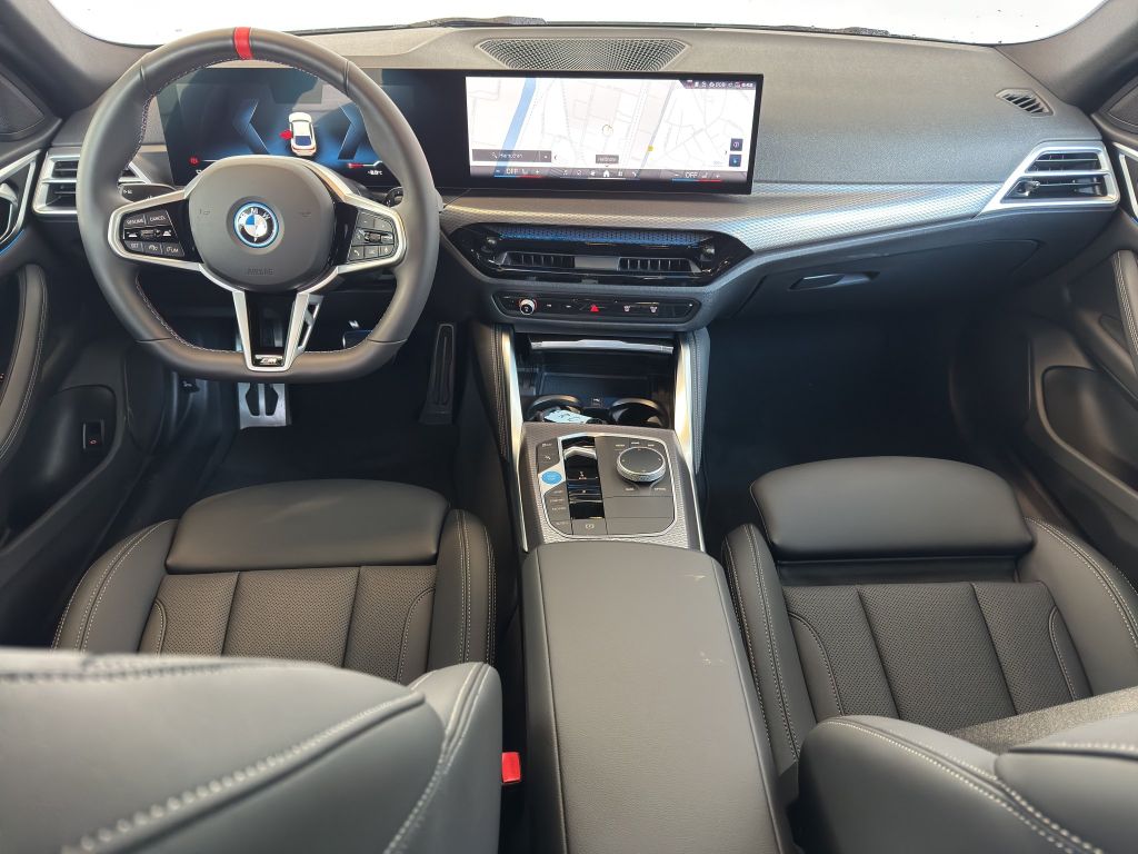BMW i4 2025
