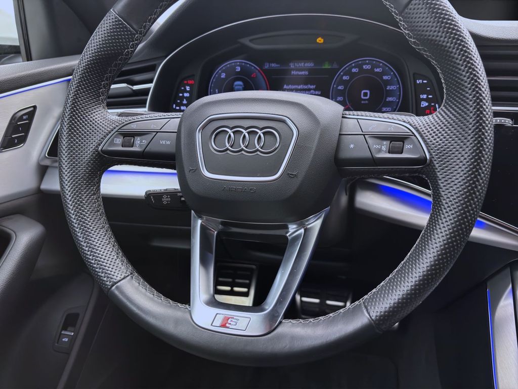 Audi Q8 2021