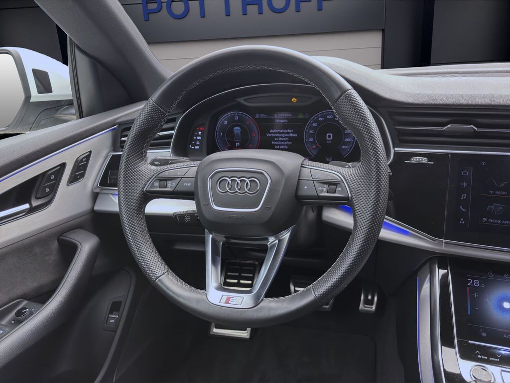 Audi Q8 2021