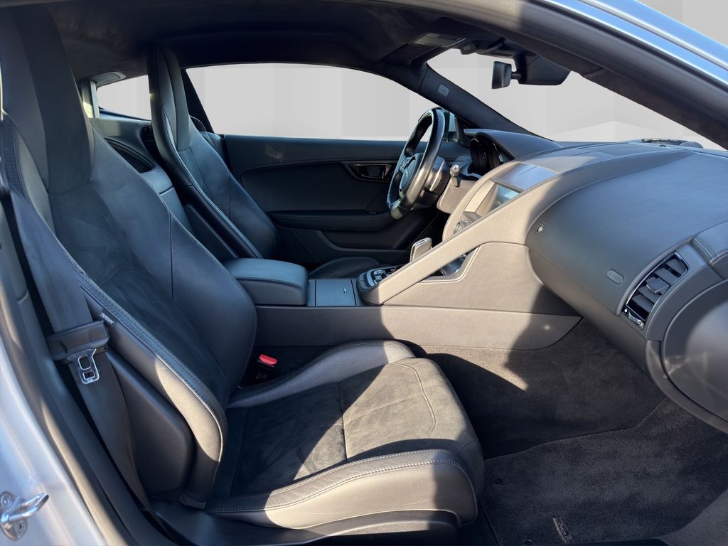 Jaguar F-Type 2019