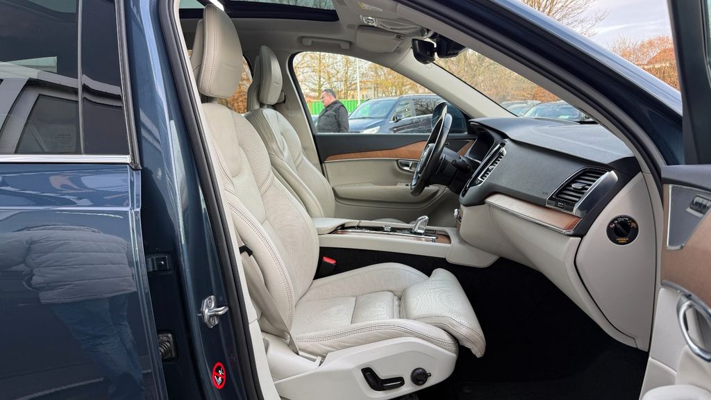 Volvo XC90 2017