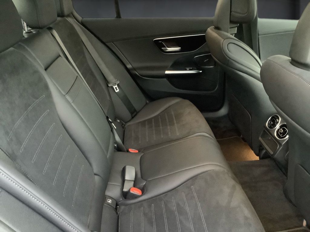 Mercedes-Benz C 300 2024