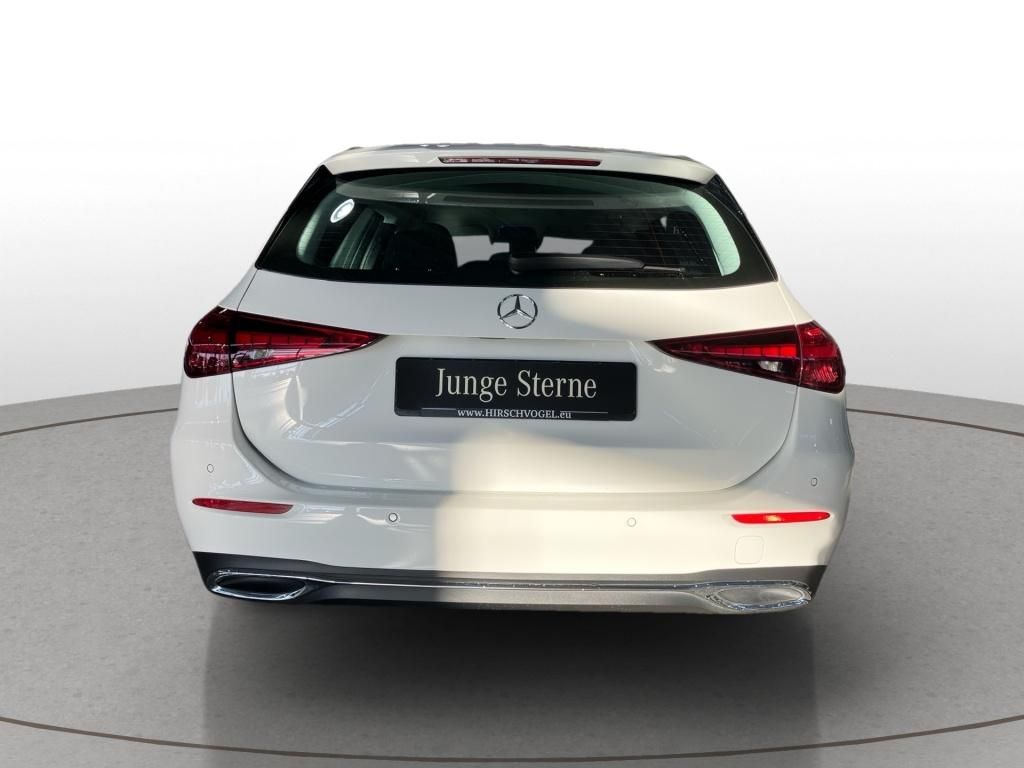 Mercedes-Benz C 220 2025