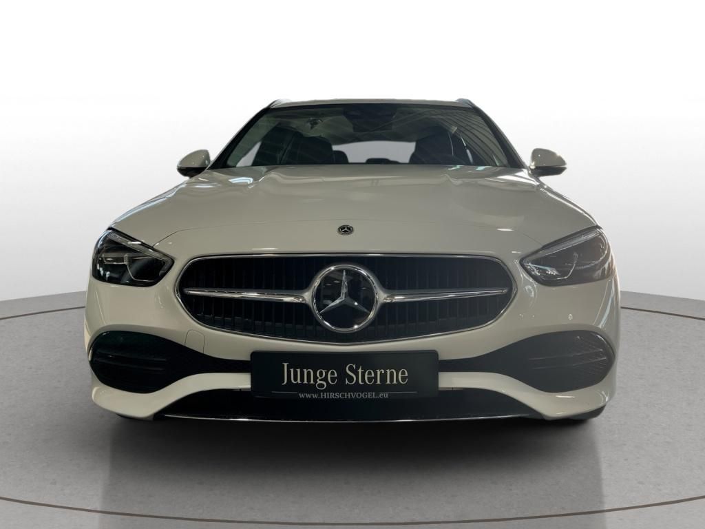 Mercedes-Benz C 220 2025