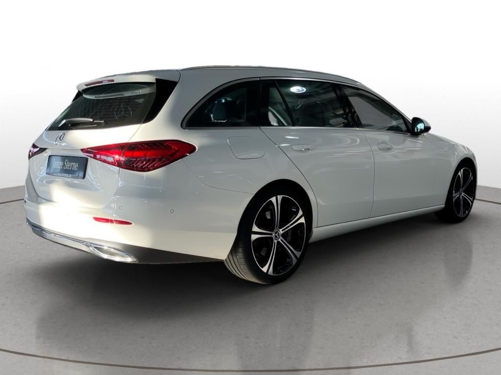 Mercedes-Benz C 220 2025