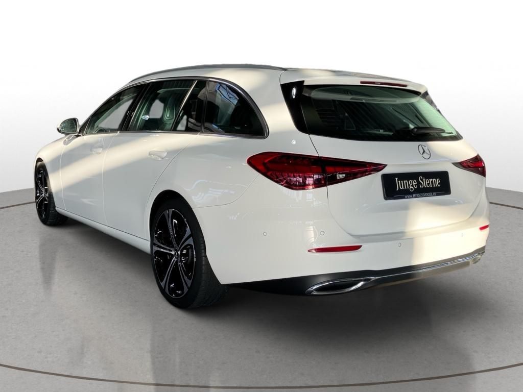 Mercedes-Benz C 220 2025