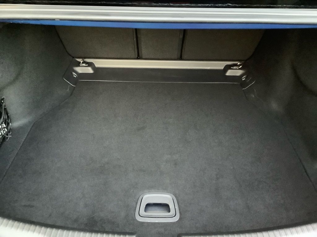 Mercedes-Benz C 300 2024