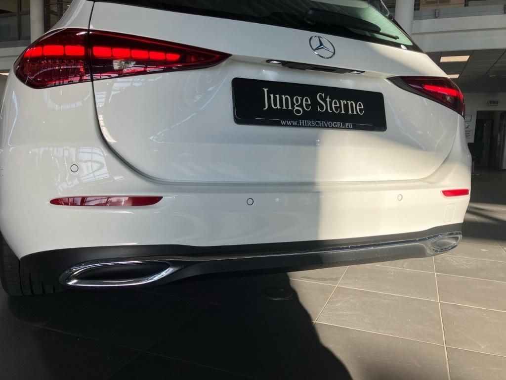 Mercedes-Benz C 220 2025