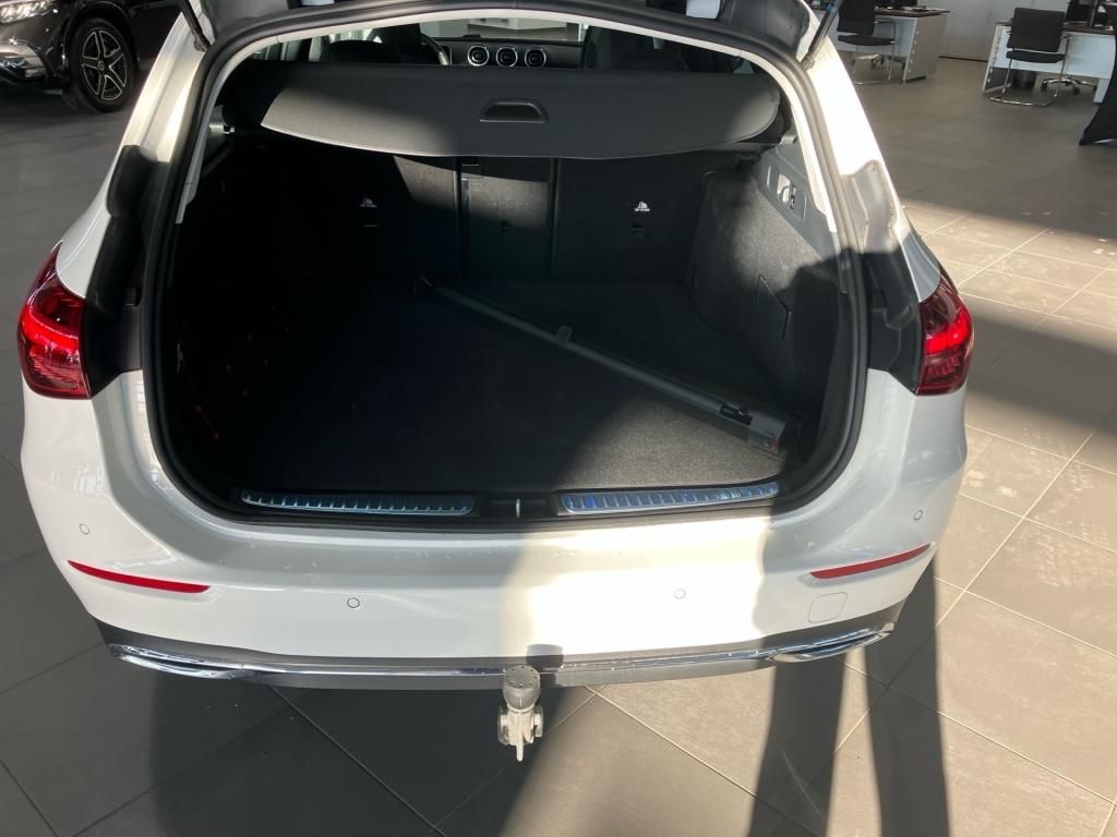 Mercedes-Benz C 220 2025