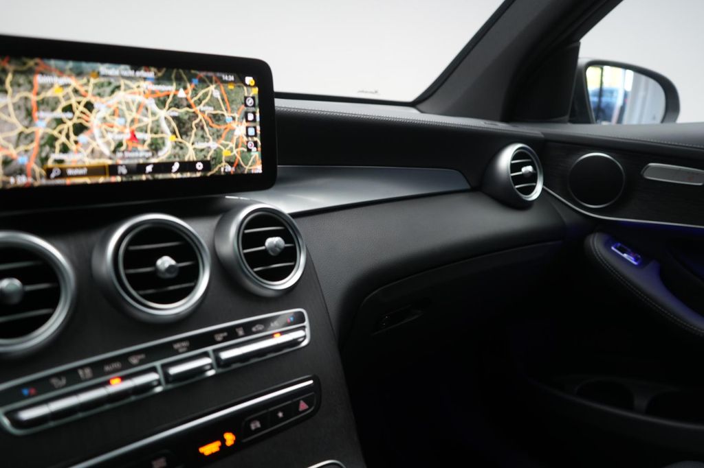 Mercedes-Benz GLC 300 2021