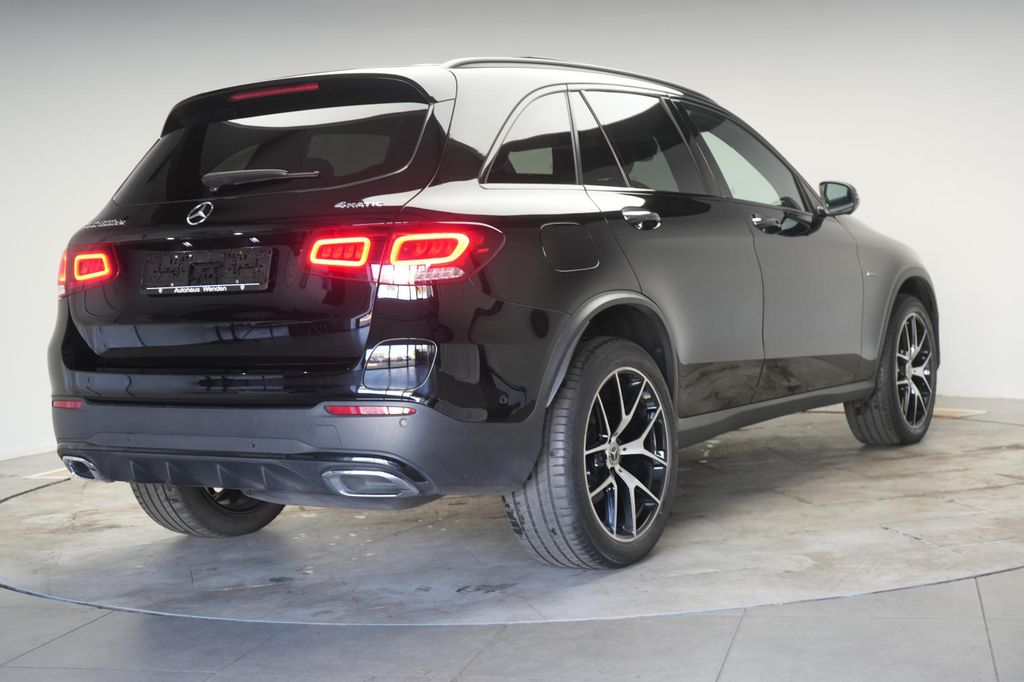 Mercedes-Benz GLC 300 2021