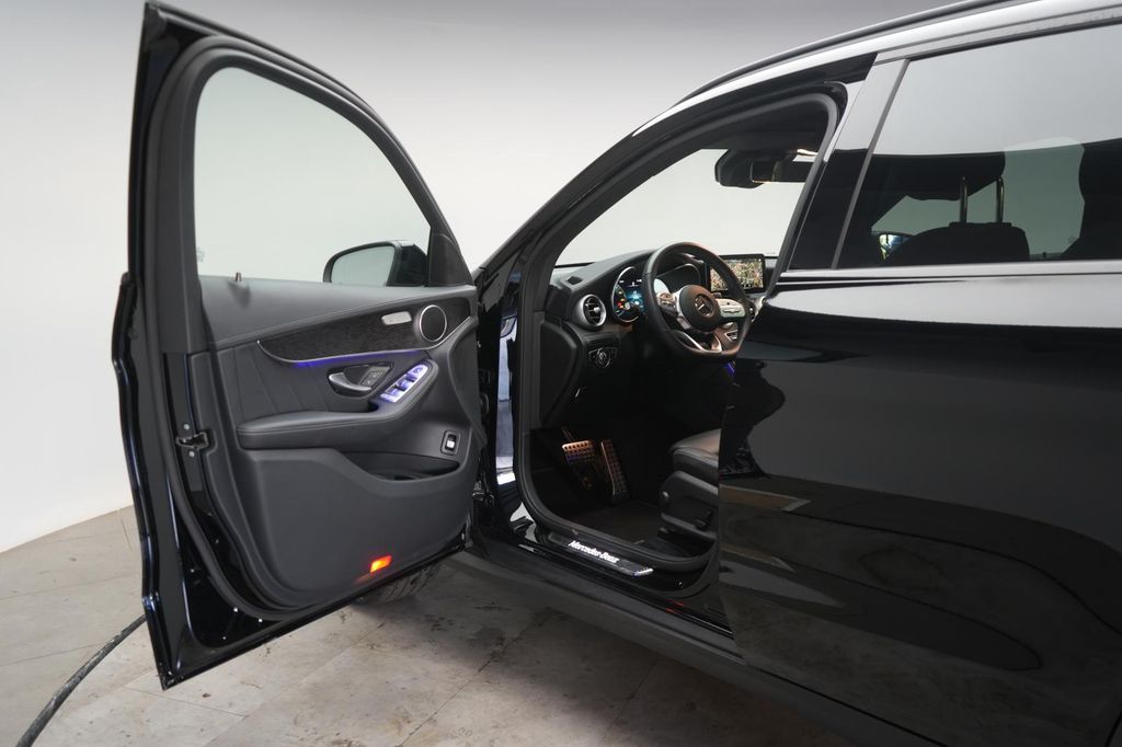 Mercedes-Benz GLC 300 2021