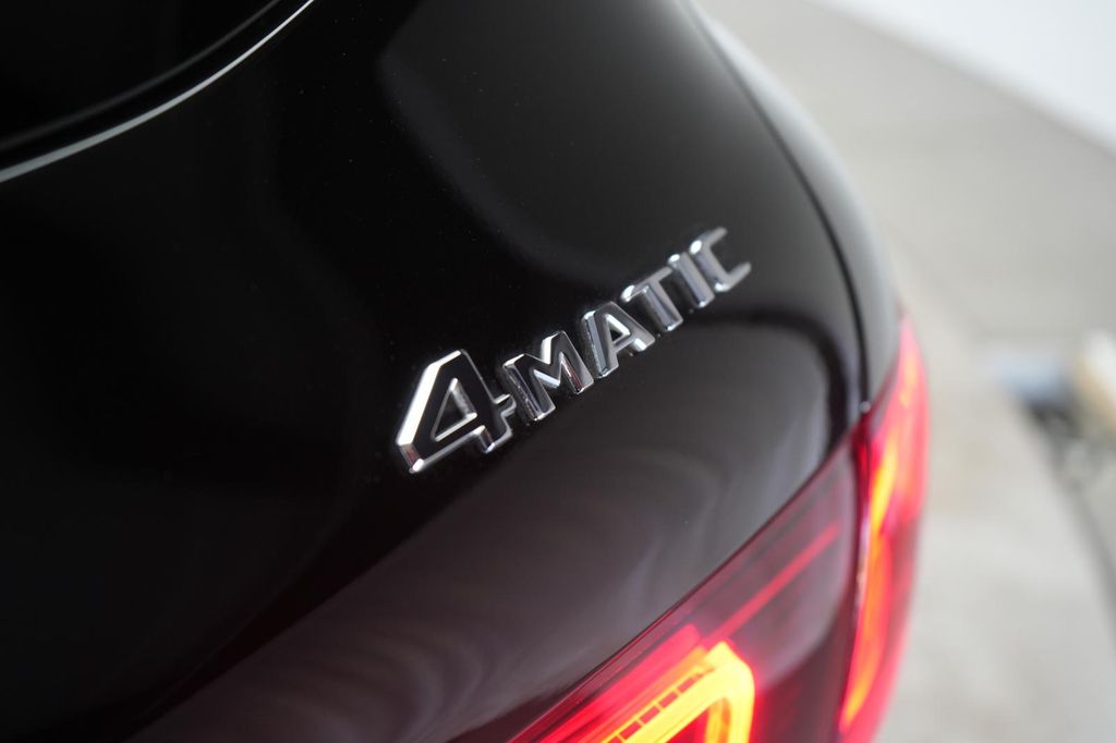 Mercedes-Benz GLC 300 2021