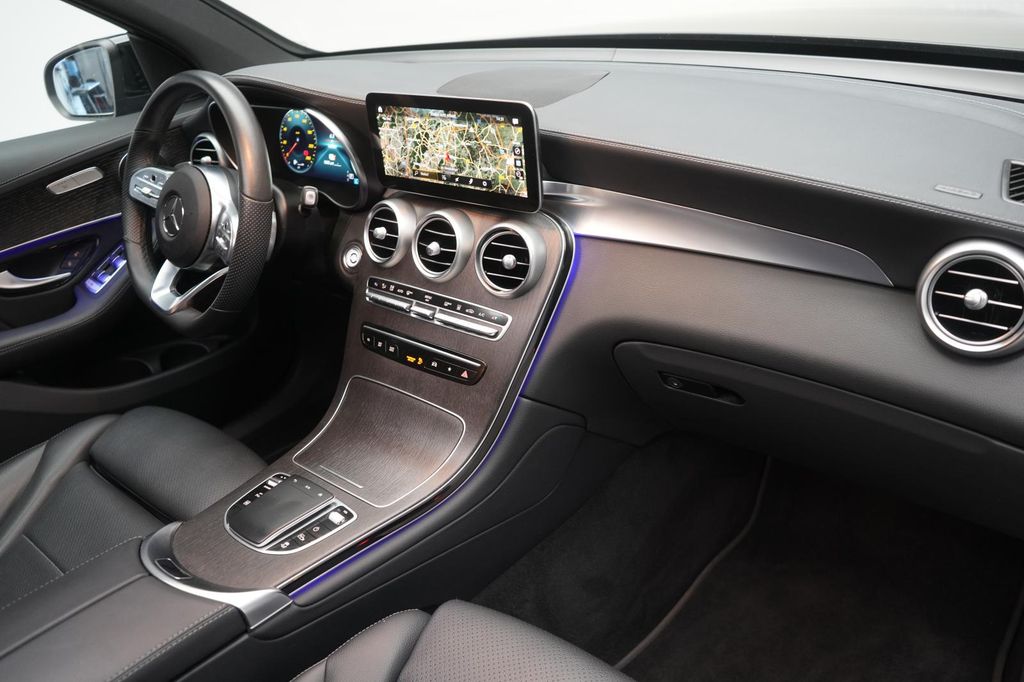 Mercedes-Benz GLC 300 2021