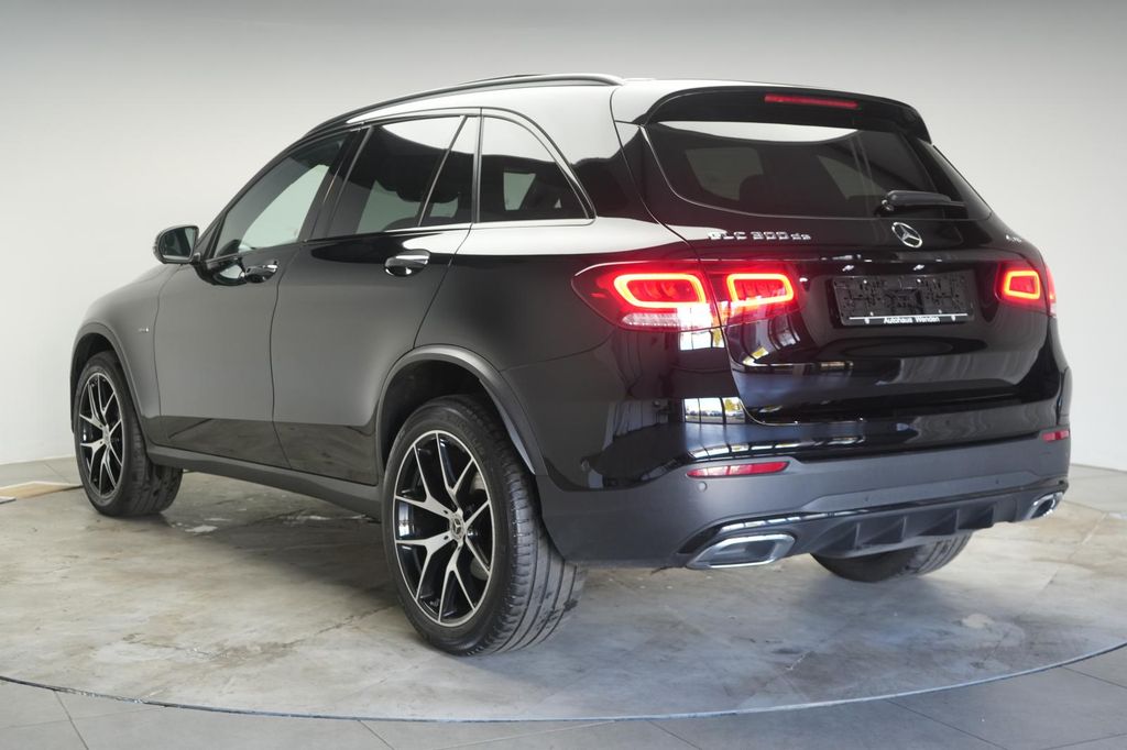 Mercedes-Benz GLC 300 2021