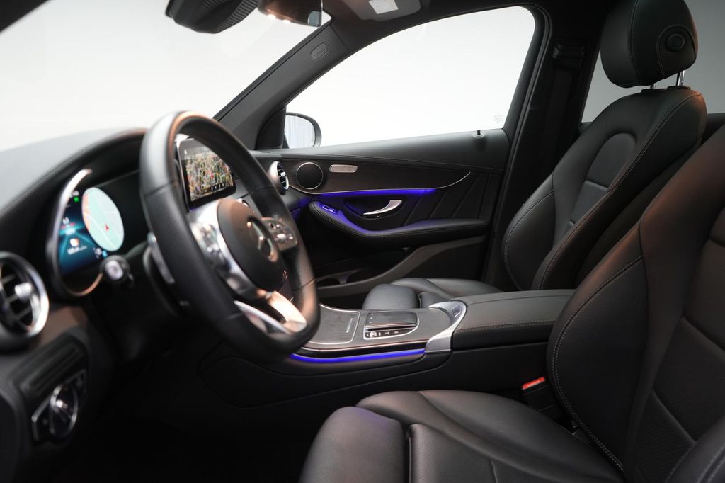 Mercedes-Benz GLC 300 2021