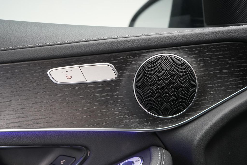 Mercedes-Benz GLC 300 2021