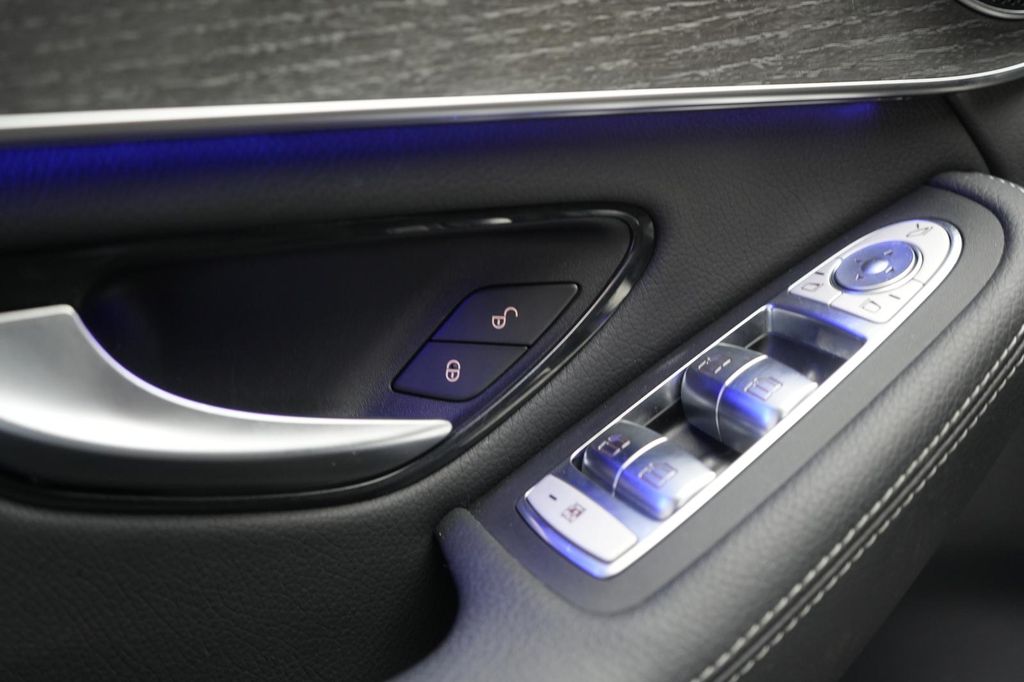 Mercedes-Benz GLC 300 2021