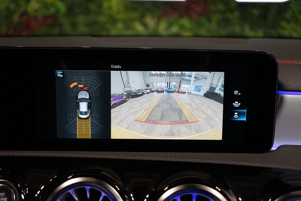 Mercedes-Benz CLA 200 2023