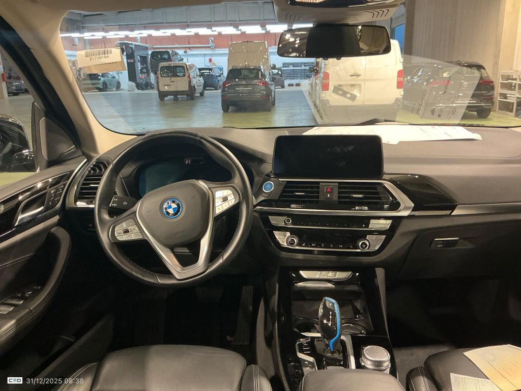 BMW iX3 2021
