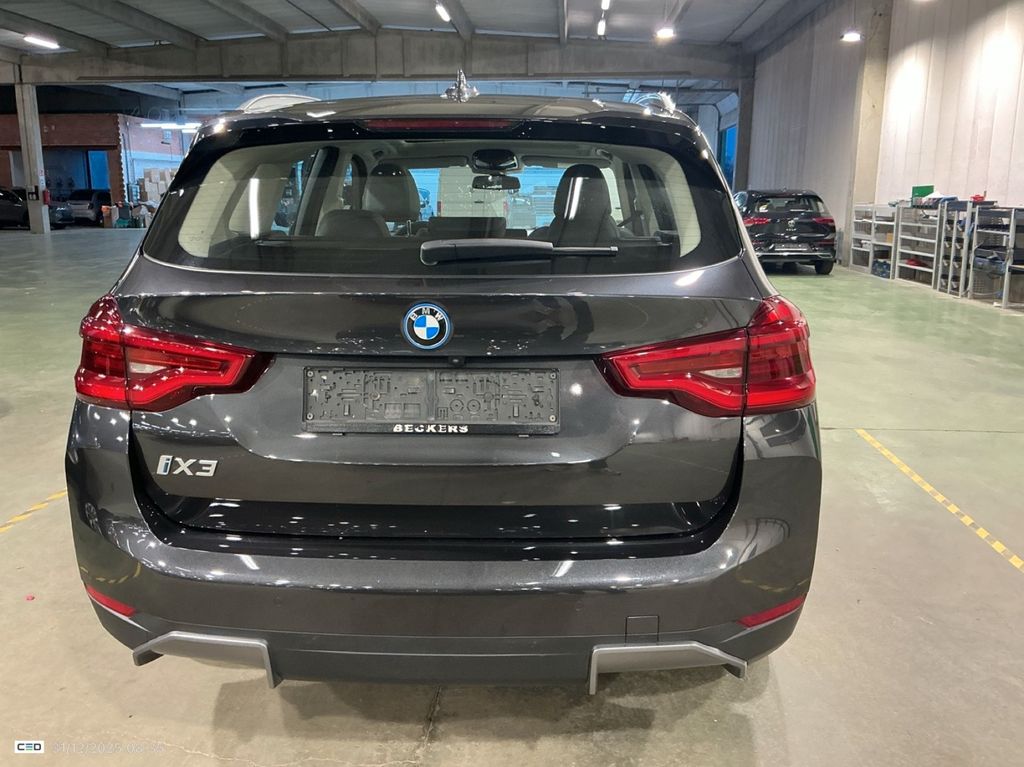 BMW iX3 2021