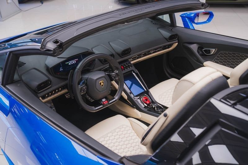 Lamborghini Huracán 2023