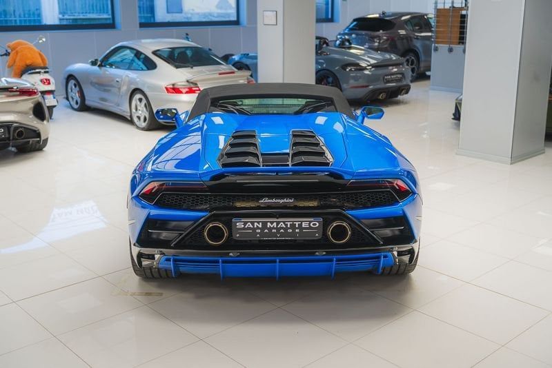 Lamborghini Huracán 2023