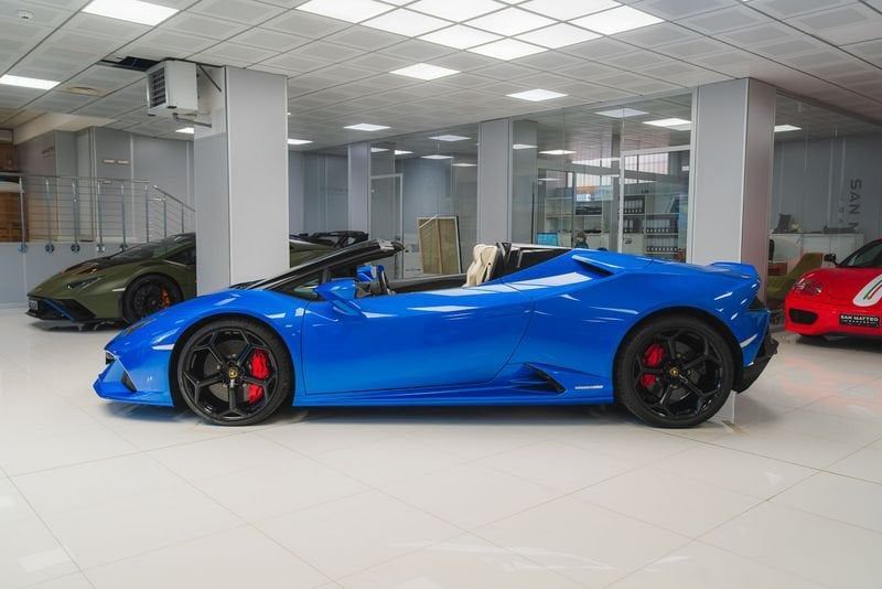 Lamborghini Huracán 2023