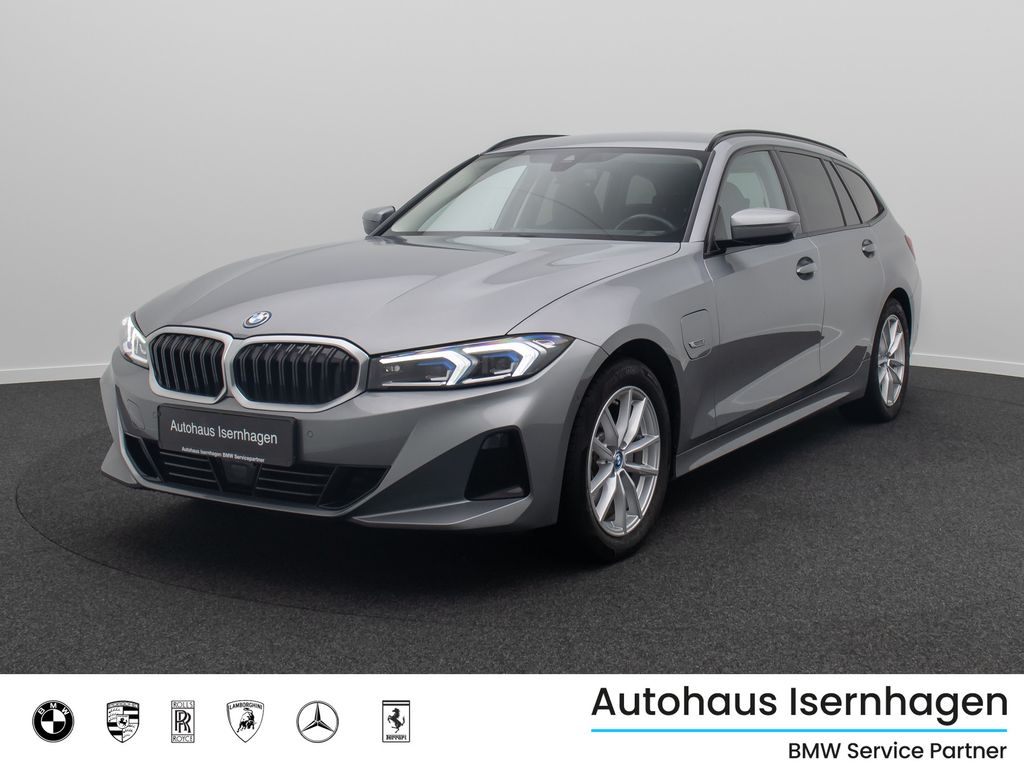 BMW 330 2022