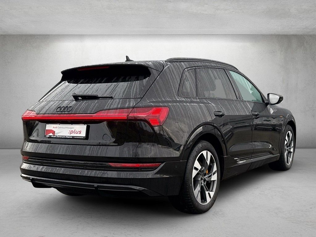 Audi e-tron 2022