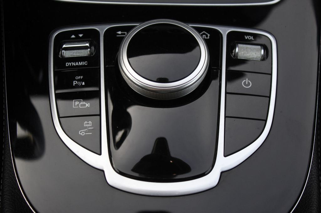 Mercedes-Benz E 300 2019