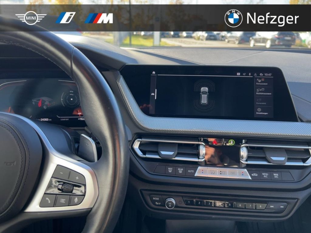 BMW 120 2022