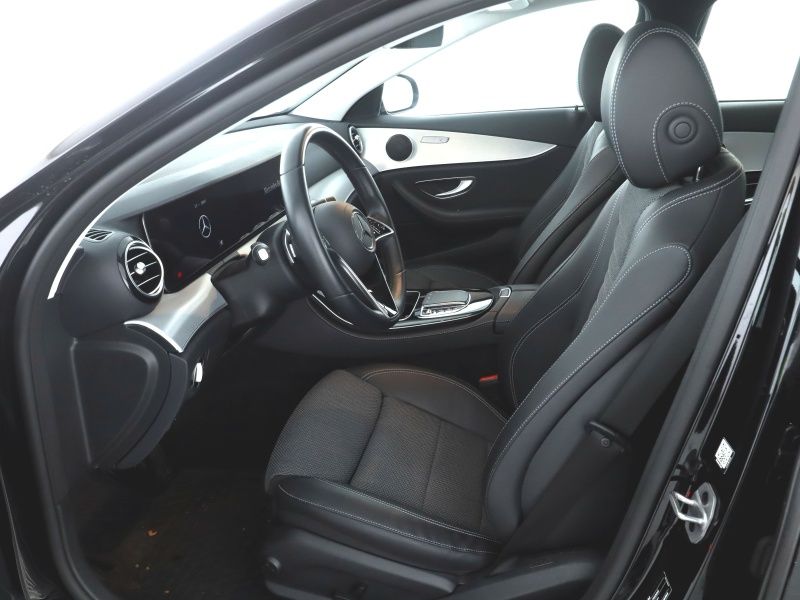 Mercedes-Benz E 220 2022