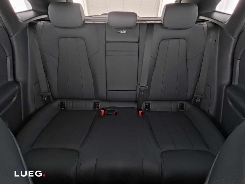 Mercedes-Benz EQA 2021