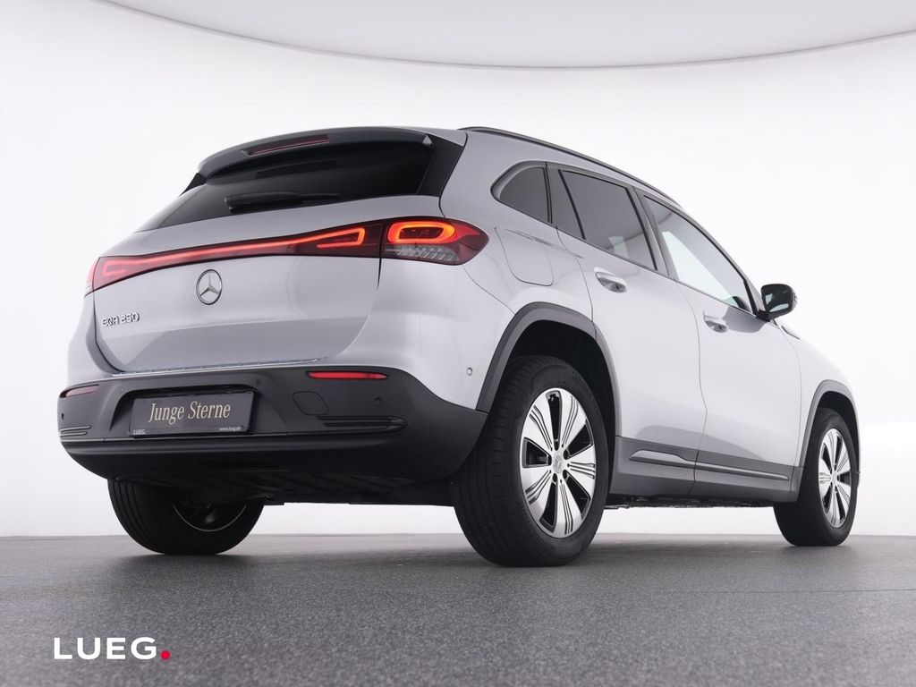 Mercedes-Benz EQA 2021