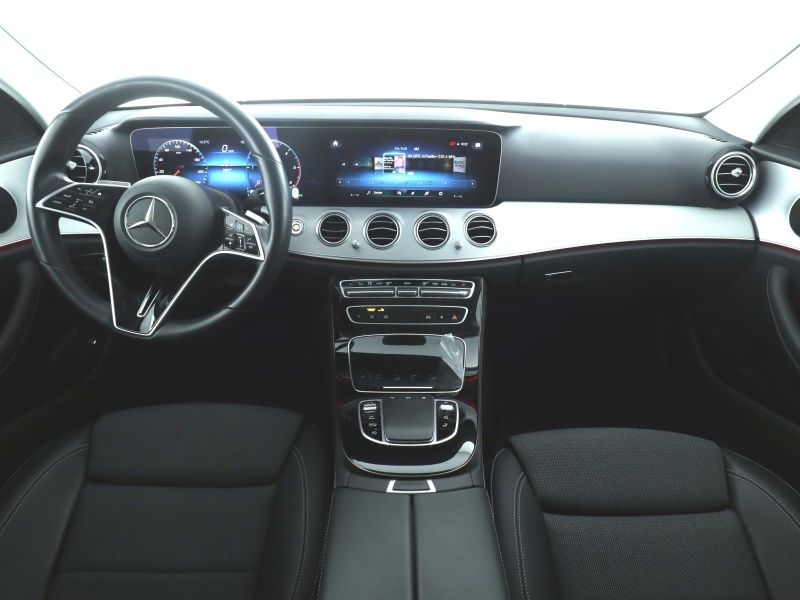 Mercedes-Benz E 220 2022