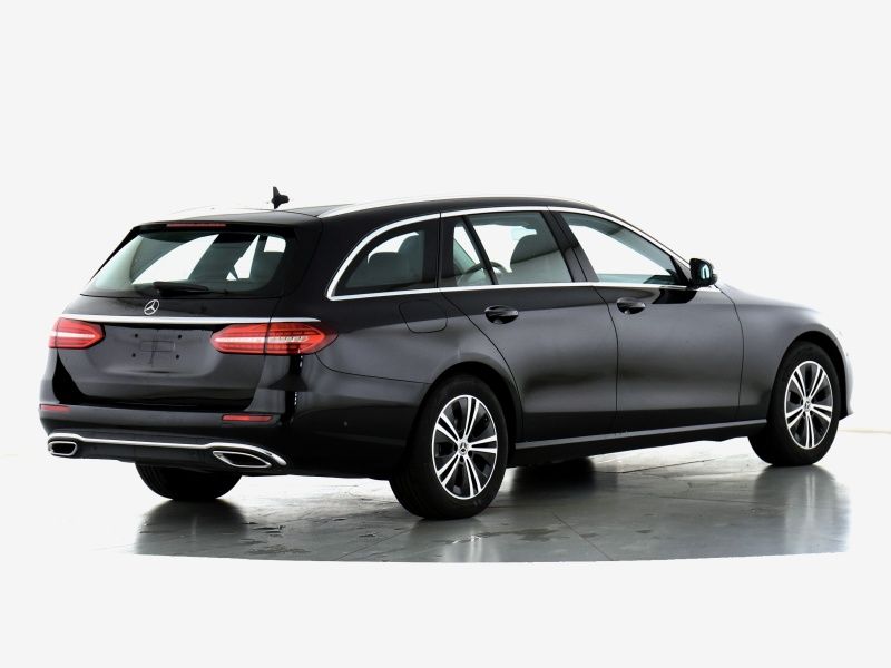 Mercedes-Benz E 220 2022