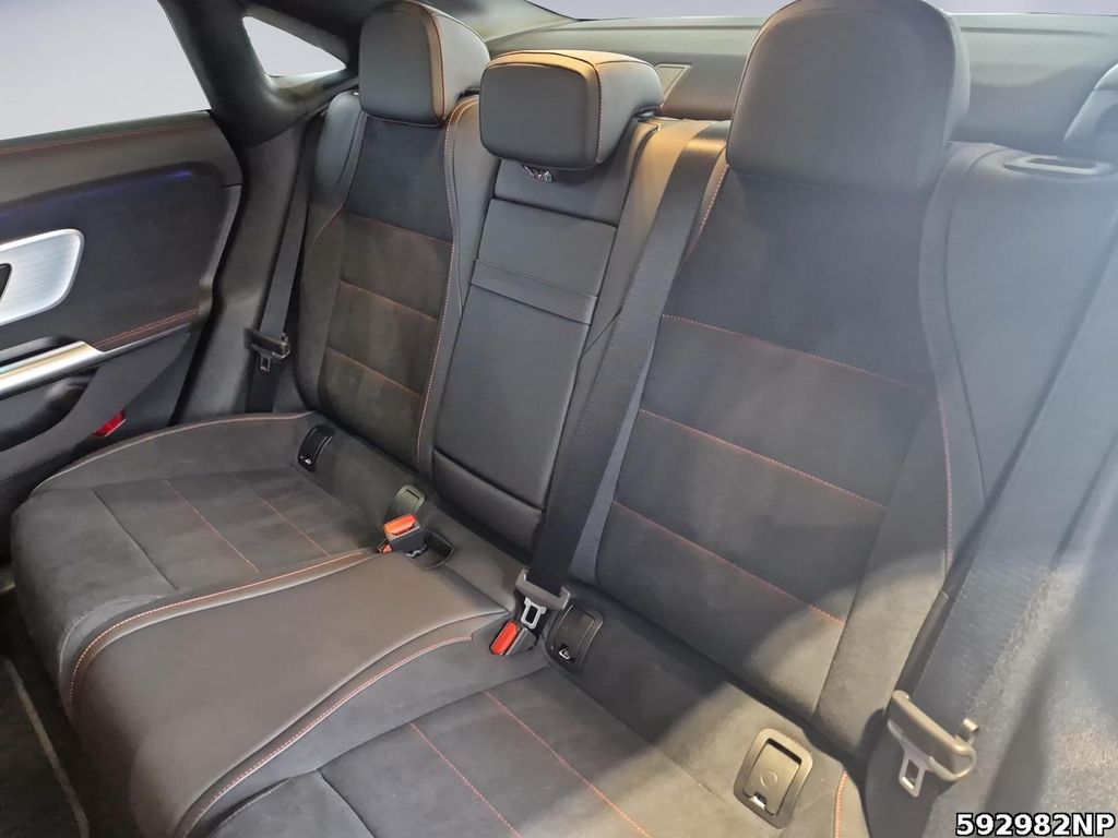 Mercedes-Benz CLA 250 2025