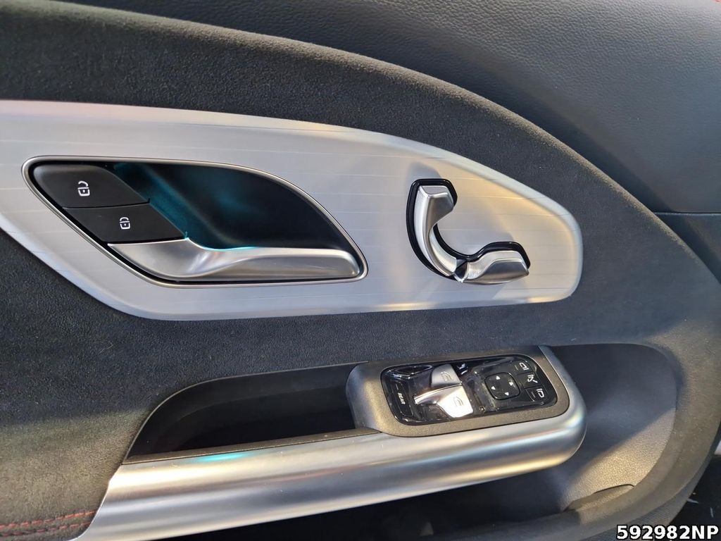 Mercedes-Benz CLA 250 2025