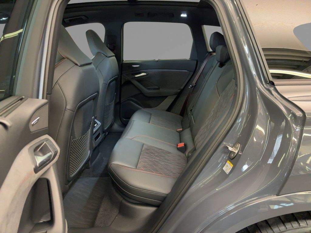 Audi SQ6 e-tron 2025