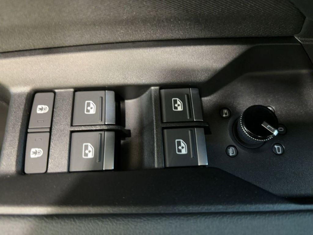 Audi Q4 e-tron 2025