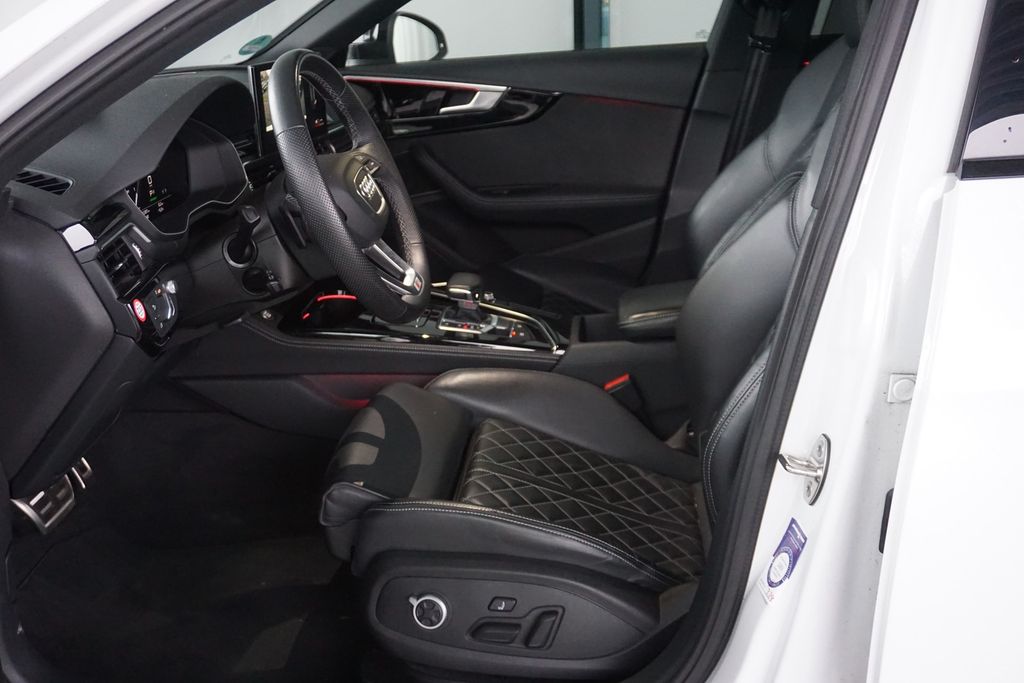 Audi A4 2022