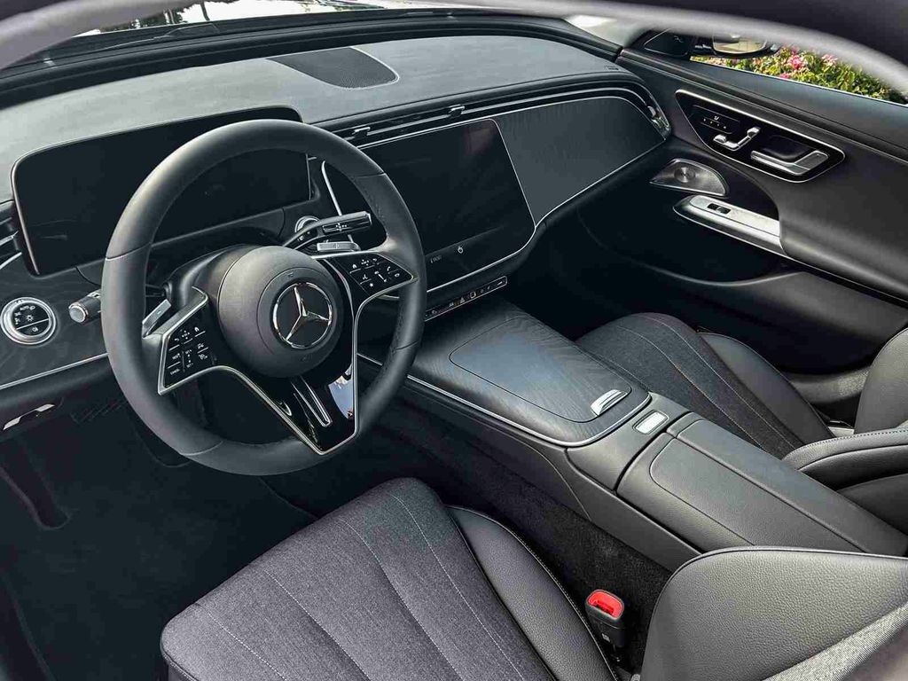 Mercedes-Benz E 450 2025