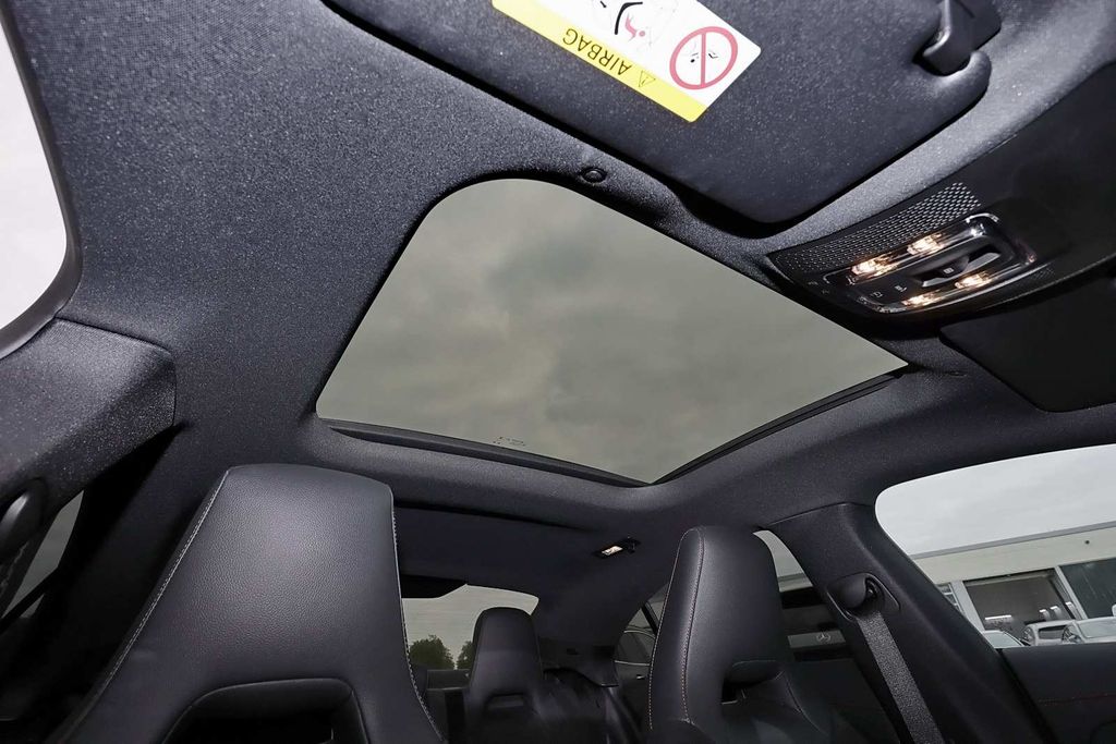 Mercedes-Benz CLA 200 2024