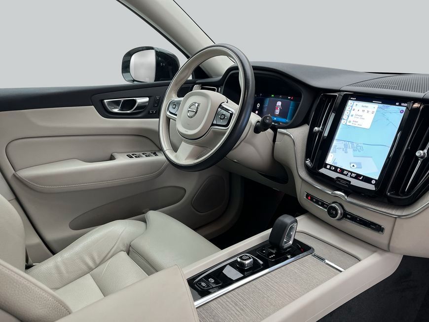 Volvo XC60 2022