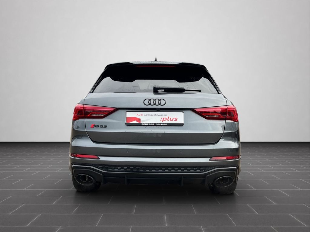 Audi RSQ3 2021