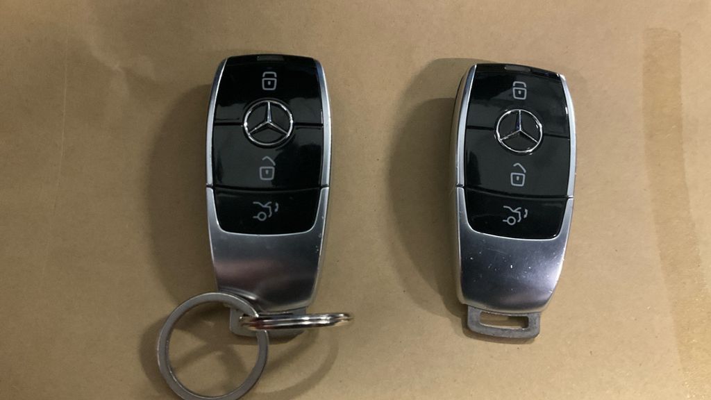 Mercedes-Benz E 300 2022